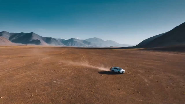 Follow cinematic flight mode preview