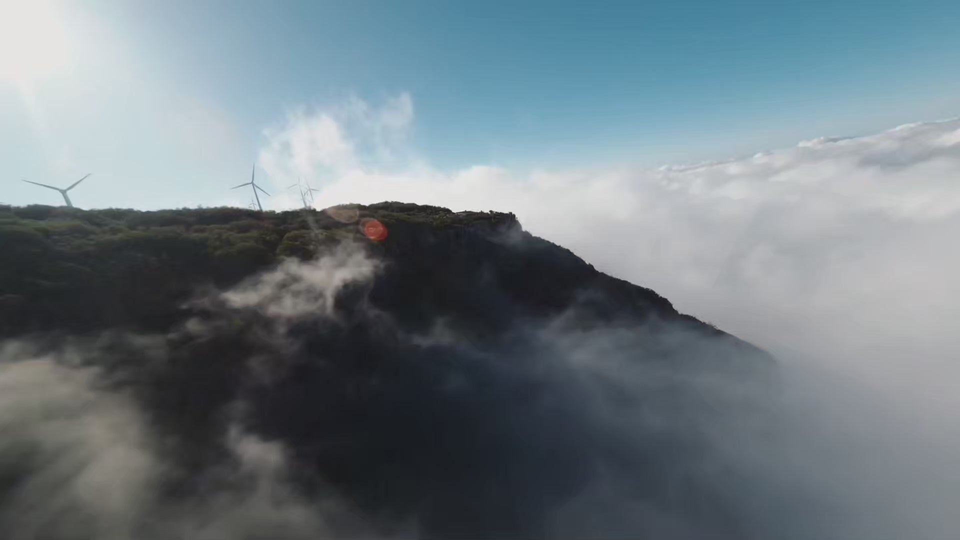 Load video: Flightelf drone Cinemaster 2 Pro Carbon Fiber Auto Return